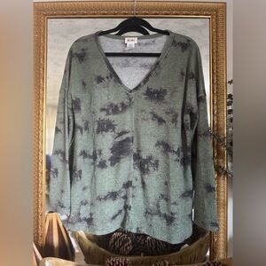 NWOT BiBi Olive and Charcoal Knit Top